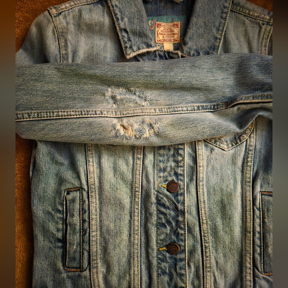 A&F VINTAGE Y2K MEDIUM DENIM JACKET - Picture 4 of 13